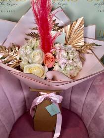 Standard size pastels with add on palm spear and pampas