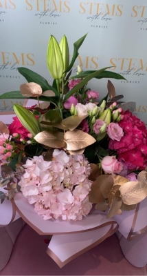 Pinks With Lillies